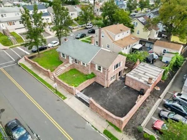 588 Leo St, Hillside Twp., NJ 07205