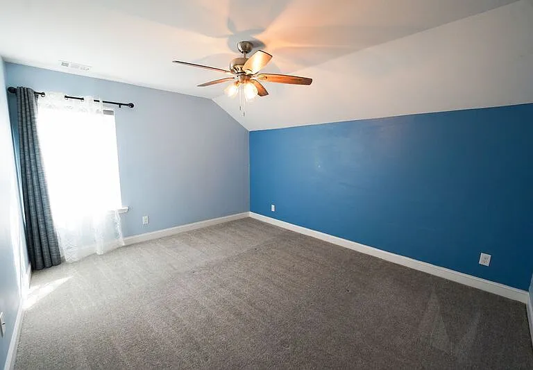 425 Wicklow Dr — Photo 26