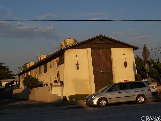 1st image of 3626 Baldwin Ave #3