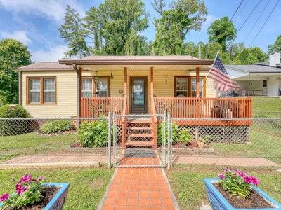 819 Valley River Ave, Murphy, NC, 28906