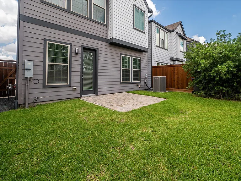 963 Lilly Flower Ln — Photo 9