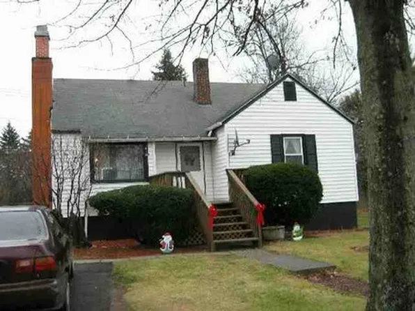 8 Lawrence Ave, Monticello, NY 12701