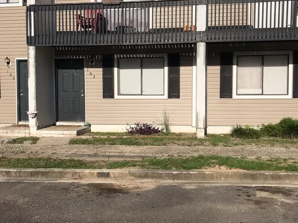 401 Golf Rd APT 307, Summerville, SC 29483
