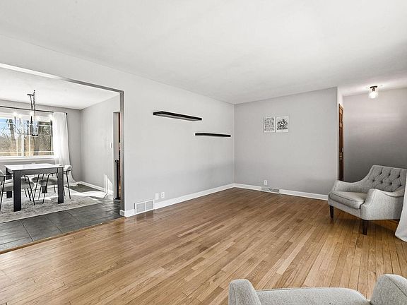 3rd image of 15613 West Riviera DRIVE