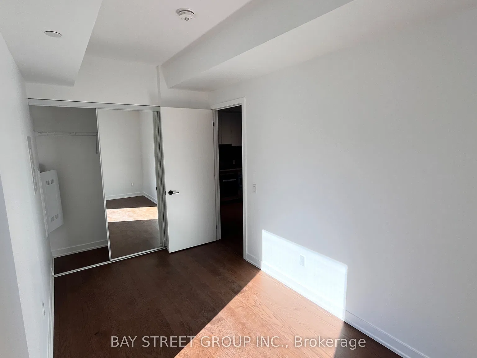 1 bed, $1,980 — Photo 4