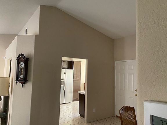 4th image of 79370 Desert Stream Dr