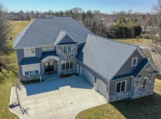 24626 Tunbridge Ln, Beachwood, OH