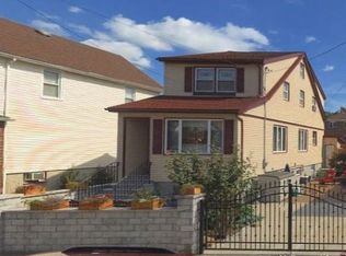 834 Hollywood Ave, Bronx, NY 10465