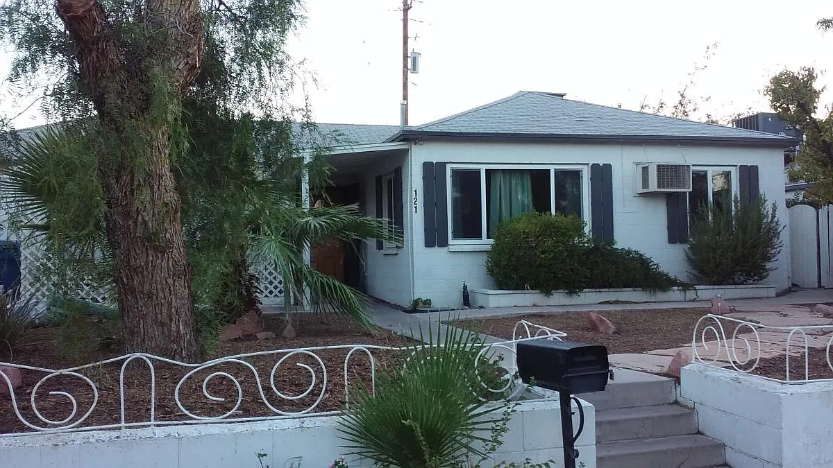 2 bed, 1.5 bath, 1358 sqft, $1,685 — Photo 1
