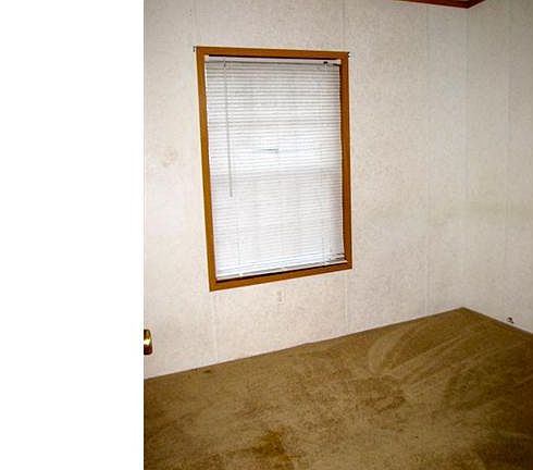 5th image of 34 Forestville Ave