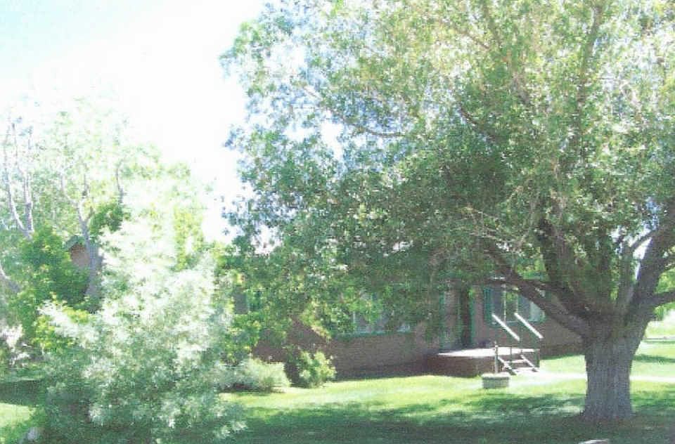 2nd image of 594 Holiday Dr