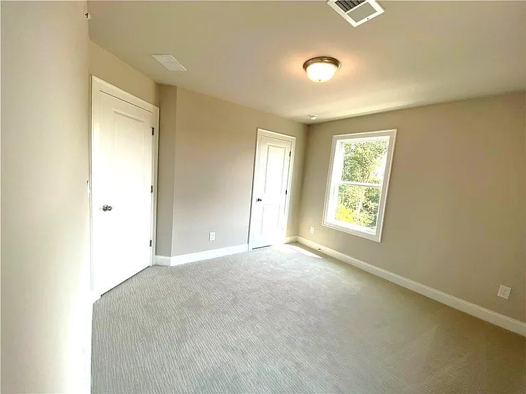 912 Sweetwater Grv — Photo 14