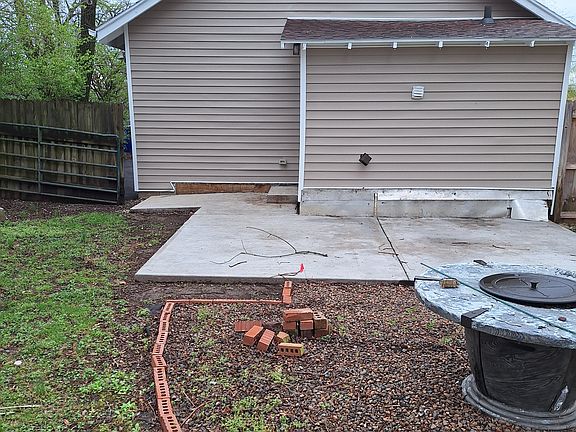 5th image of 330 Owsley Ave