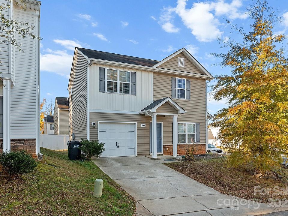 1st image of 6004 Vista Woods Ln