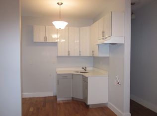 3925 24th St #11, Long Island City, NY 11101