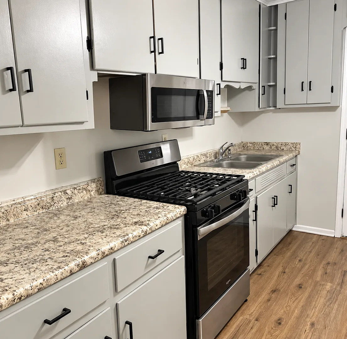 Renovated 2 bed & 1 bath home! — Photo 4