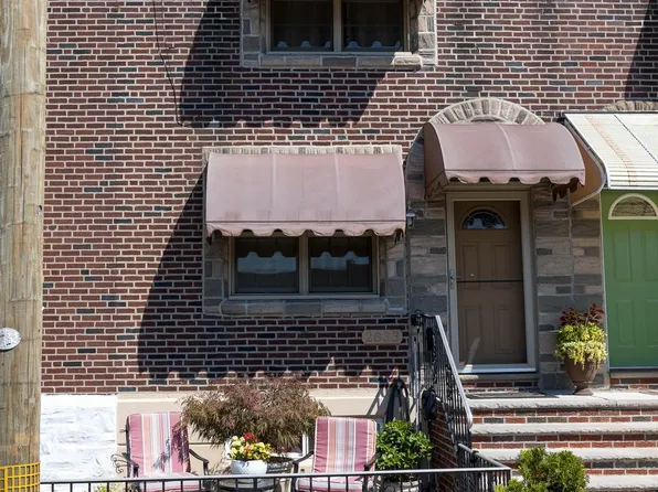 2833 S Hutchinson St, Philadelphia, PA 19148