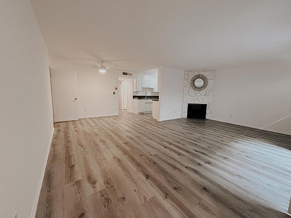 3rd image of 10619 Landale St #107
