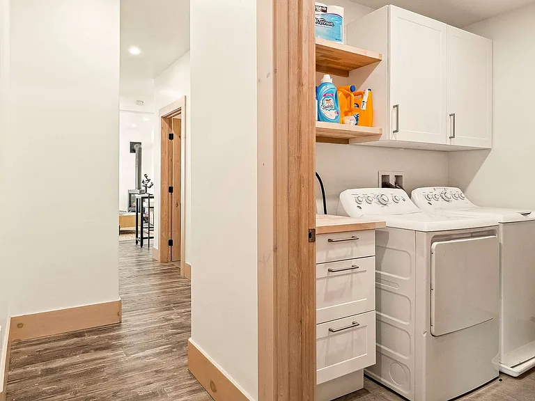 Laundry Room Cabinet