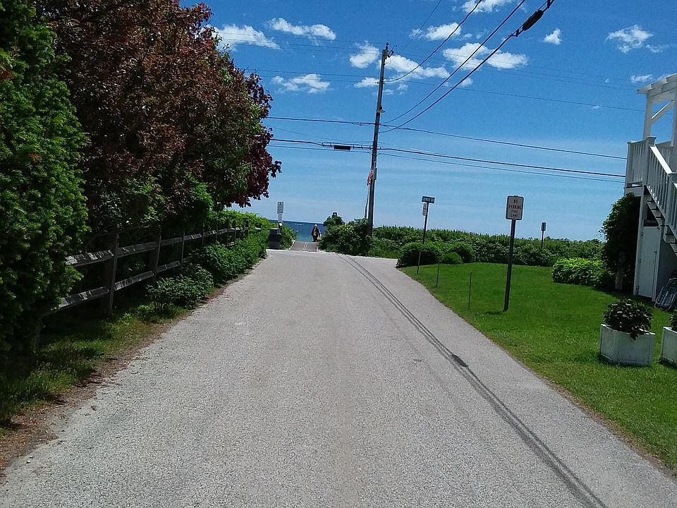 1st image of 958 Kings Hwy