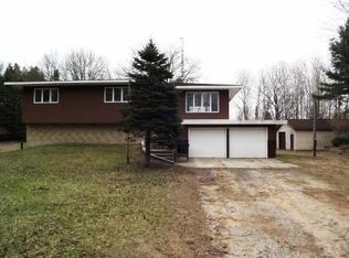 888 S Brye Rd, Ludington, MI 49431