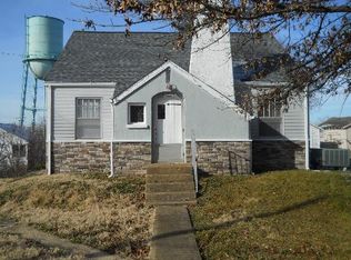 703 N Center St, Willow Springs, MO 65793
