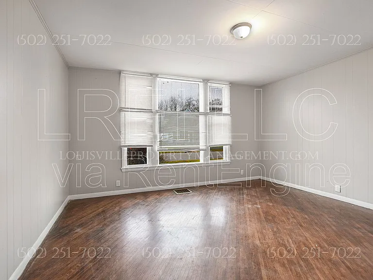 1747 E Oak St #1 — Photo 8