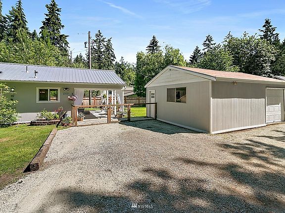 3rd image of 6003 Vickery Ave E