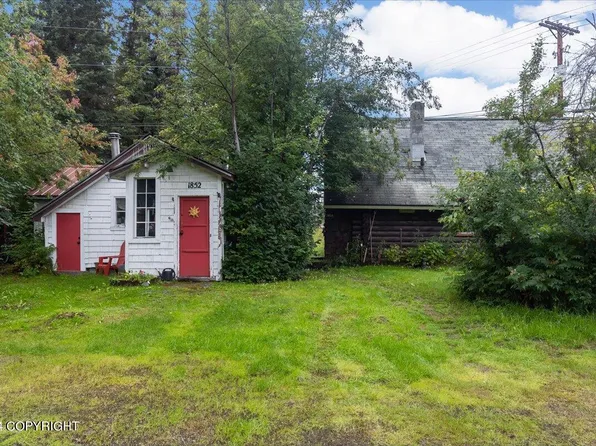 1852 Caribou Way, Fairbanks, AK 99709