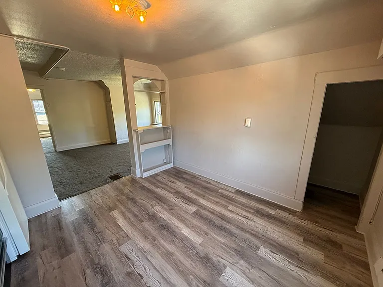 421 South Chestnut Street — Photo 19