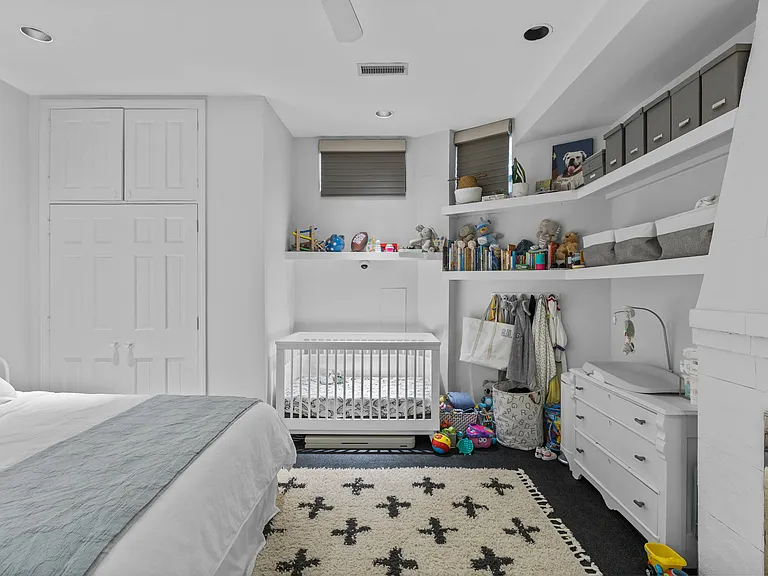 4 Cazenove St #1 — Photo 16