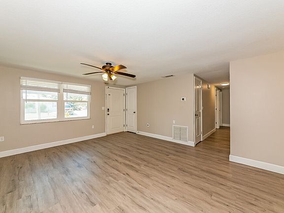 4th image of 5045 Silk Oak Dr