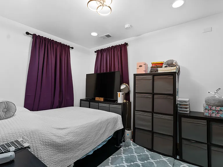 1632 W Blackhawk St #1 — Photo 22