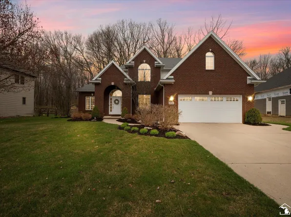 2894 Bendigo Ln, Lambertville, MI 48144