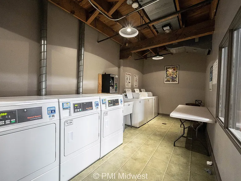 Lofts on Madison — Photo 8
