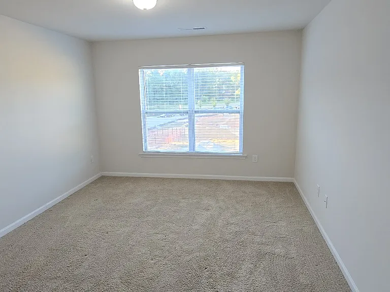 905 Robbie Jackson Ln — Photo 42