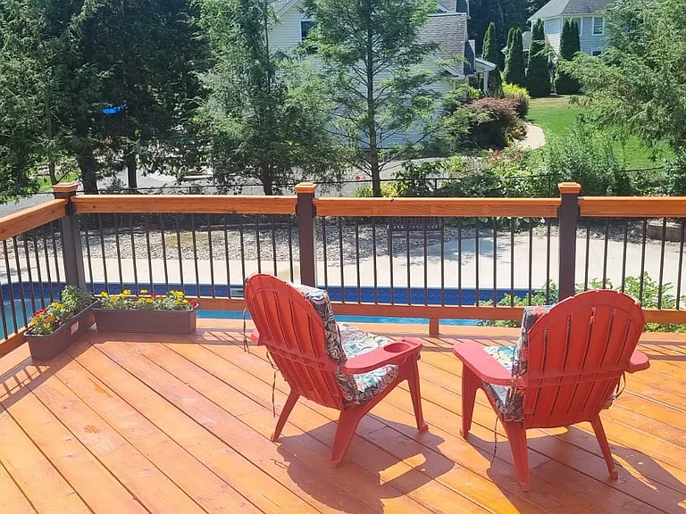 49 Highland Ln — Photo 2