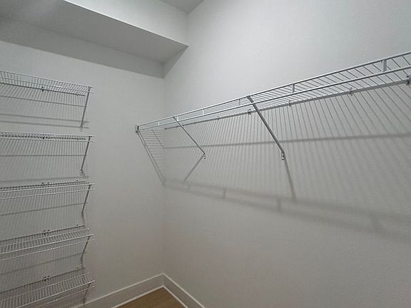 4th image of 612 N 39th St #925287646