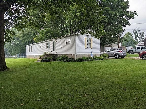 2nd image of 504 N 3rd St