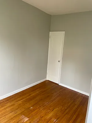 Rented by The Agency | media 10