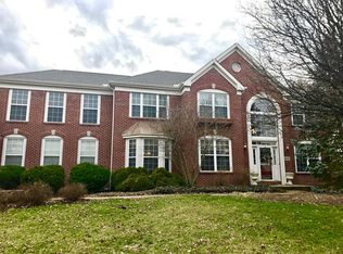 6631 Parklake Dr, Mason, OH