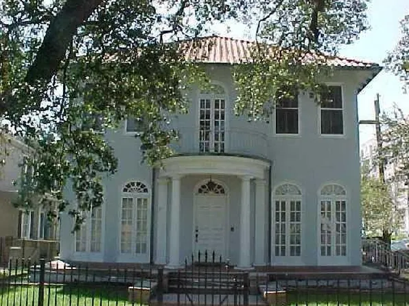 5532 S Claiborne Ave, New Orleans, LA 70115