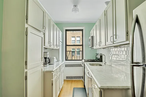 Sold by Compass | media 16