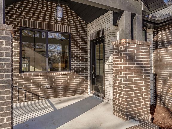 4th image of 1111 S National Ave