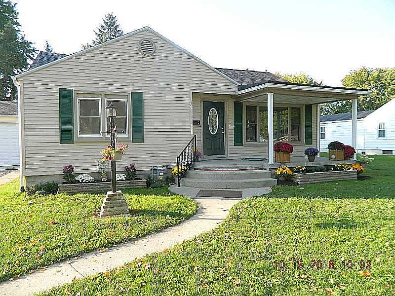 1st image of 109 W Lyndhurst St