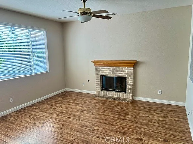5 bed, 2287 sqft, $5,500 — Photo 4