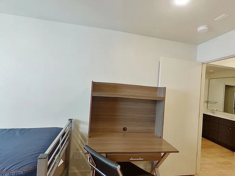 2437 Piedmont Ave — Photo 48