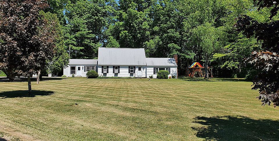 1st image of 7290 Chamberlain St