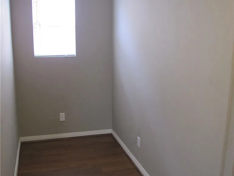 5661 Knollside Way — Photo 20
