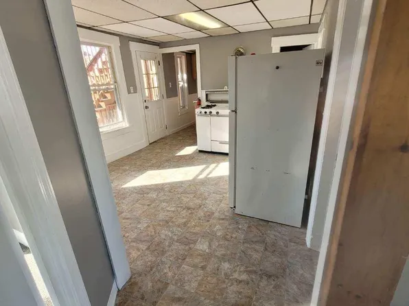 210 Notre Dame Ave #2, Manchester, NH 03102